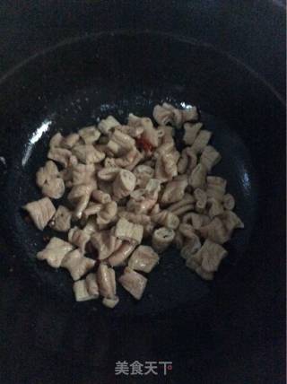 酱炒大肠的做法步骤：4
