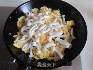 白玉菇鸡蛋豆腐羹的做法步骤：5
