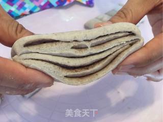 黑米豆沙花卷的做法步骤：16