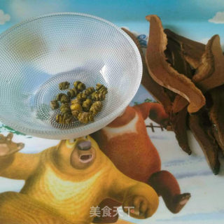 铁皮石斛灵芝煮水的做法步骤：1
