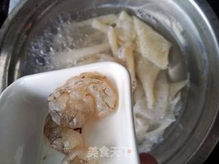 紫菜鲜虾粿汁汤的做法步骤：3