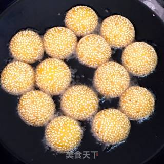 南瓜芝麻球的做法步骤：10