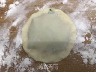 韭菜盒子的做法步骤：11