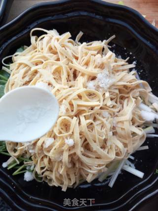 炝拌干豆腐的做法步骤：8