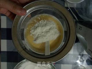 肉松奶油蛋糕卷的做法步骤：8