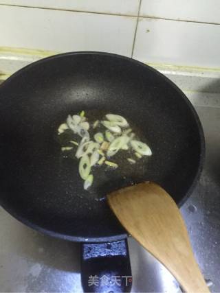黑胡椒炒牛柳的做法步骤：7