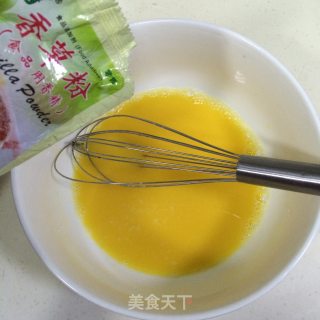 8寸戚风蛋糕的做法步骤：5