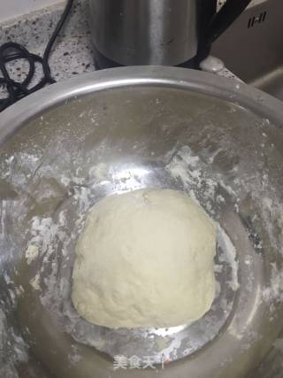 蒸包子的做法步骤：1