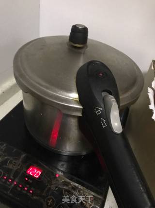 姜母鸭的做法步骤：8