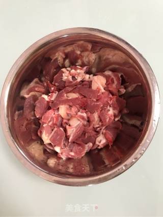 超详细版羊肉豆角焖面的做法步骤：2