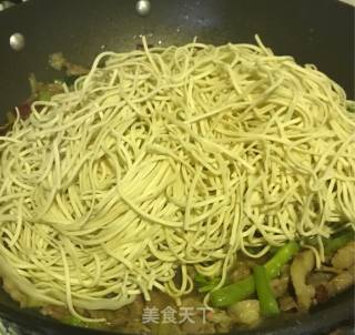 超详细版羊肉豆角焖面的做法步骤：15