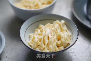 丝瓜虾仁汤面的做法步骤：10