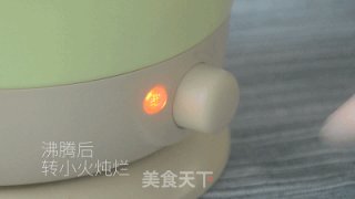 【小森妈妈菜谱】28天调理药膳-祛湿养颜汤的做法步骤：3