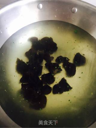 素炒西兰花的做法步骤：3