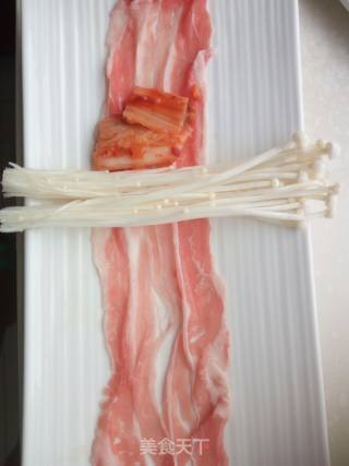 韩式泡菜金针菇肥牛的做法步骤：2