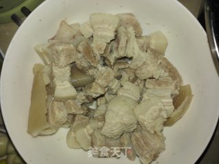 红烧肉炖豆角的做法步骤：5