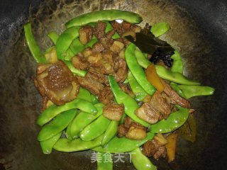 红烧肉炖豆角的做法步骤：16