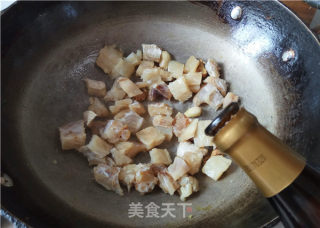 咸黄鱼炒毛豆的做法步骤：6