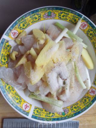 鱼豆腐的做法步骤：2