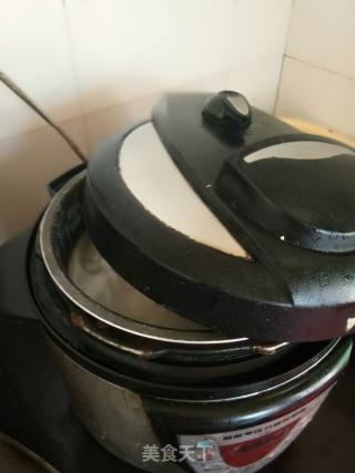 皮蛋瘦肉粥的做法步骤：6
