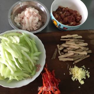 家常小炒(一)的做法步骤：1