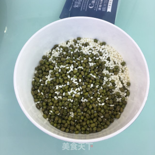 绿豆汤的做法步骤：1