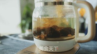 【小森妈妈菜谱】28天调理药膳-补血调经四物汤的做法步骤：2