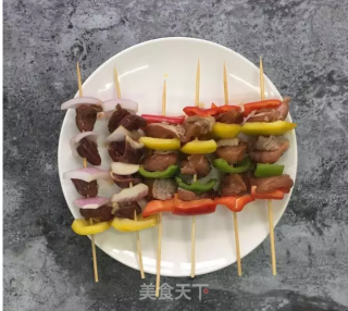 彩椒鸡肉串、彩椒洋葱鸡心串的做法步骤：6