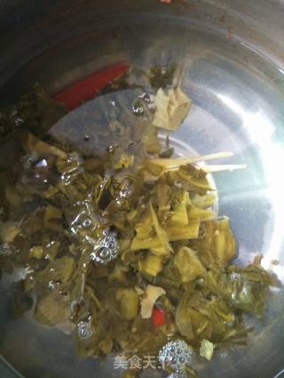 酸菜粉丝汤的做法步骤：4