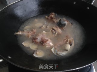 白贝鱼头豆腐汤的做法步骤：7