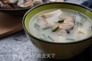 白贝鱼头豆腐汤的做法步骤：10