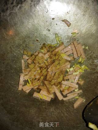 午餐肉炒土豆丝的做法步骤：3