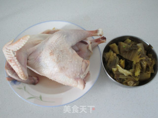 酸菜鸡的做法步骤：1