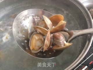 紫苏炒花甲的做法步骤：6