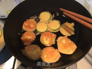 西葫芦鸡蛋饼的做法步骤：6