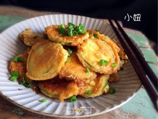 西葫芦鸡蛋饼的做法步骤：9