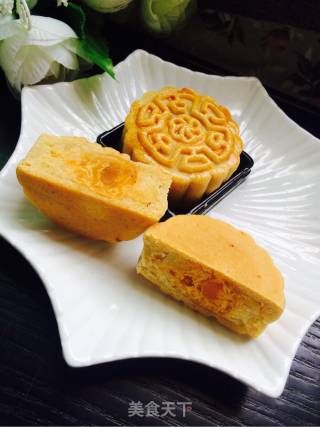 莲蓉蛋黄月饼的做法步骤：14