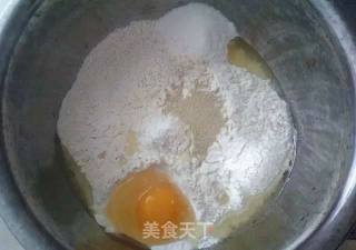 菠萝小面包的做法步骤：2