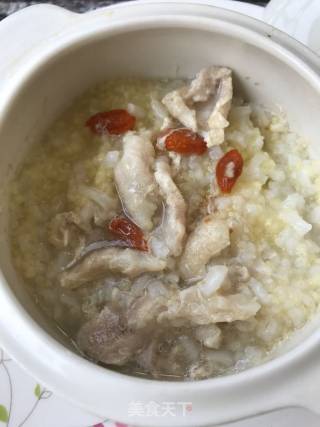 菜鸟级宝宝瘦肉枸杞小米粥的做法步骤：10