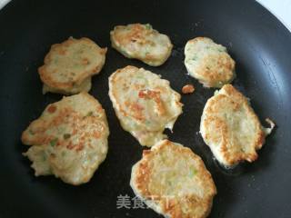 杂粮时蔬虾肉煎饼的做法步骤：6