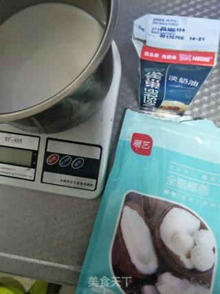 椰丝牛奶小方的做法步骤：1