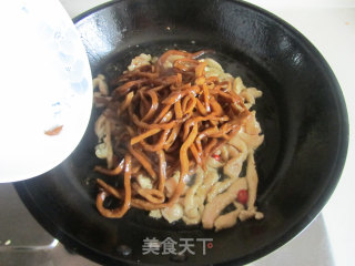 芹菜千叶豆腐炒鸡丝的做法步骤：5