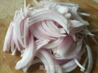 土豆丝洋葱炒蛋的做法步骤：2
