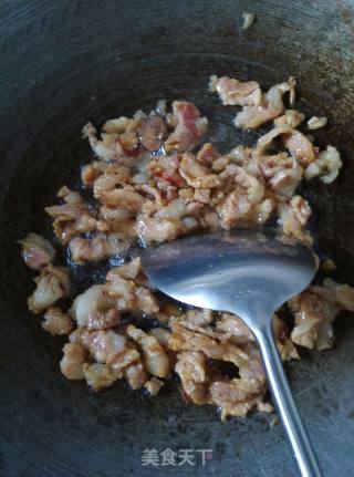 肉片炒河粉的做法步骤：4