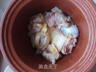 枸杞清炖老母鸡的做法步骤：3