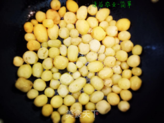 干烧迷你小土豆的做法步骤：2