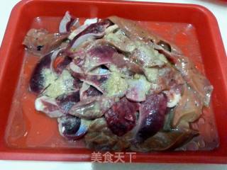 炒鸡杂的做法步骤：2