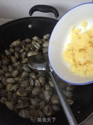 蒜香花蛤的做法步骤：8
