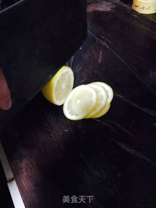 柠檬蜂蜜茶的做法步骤：2