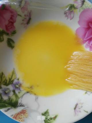 广式蛋黄月饼的做法步骤：15